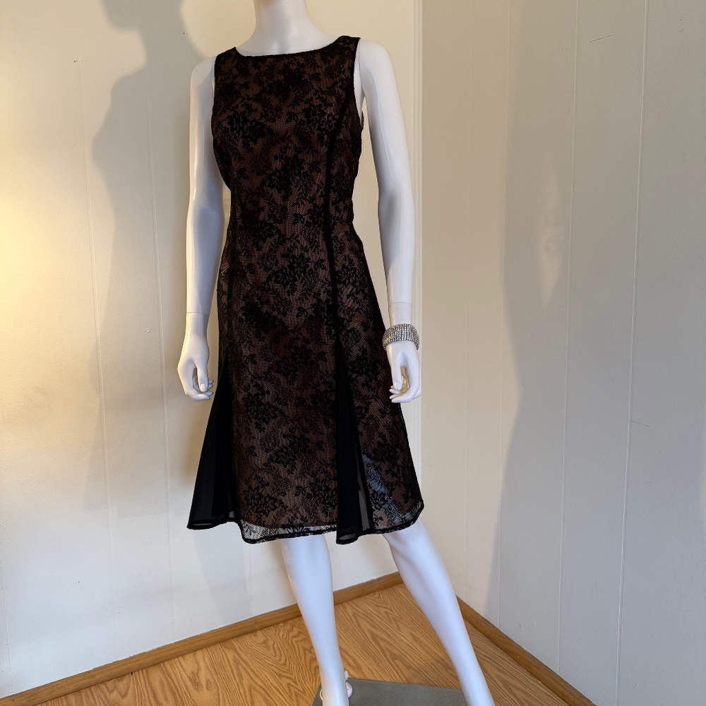 Danny & Nicole NY Retro-Inspired Black Lace Overlay Sleeveless Cocktail dress